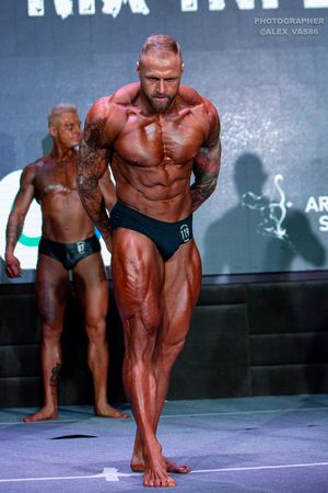 CLASSIC PHYSIQUE НОВИЧКИ